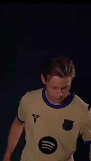  Better is the only choice.
cc: fcbarcelona