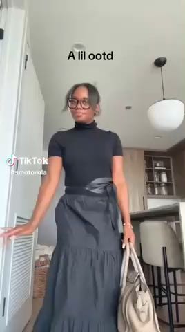 Long skirt outfit idea

Cc:itsmotorola

Follow our
